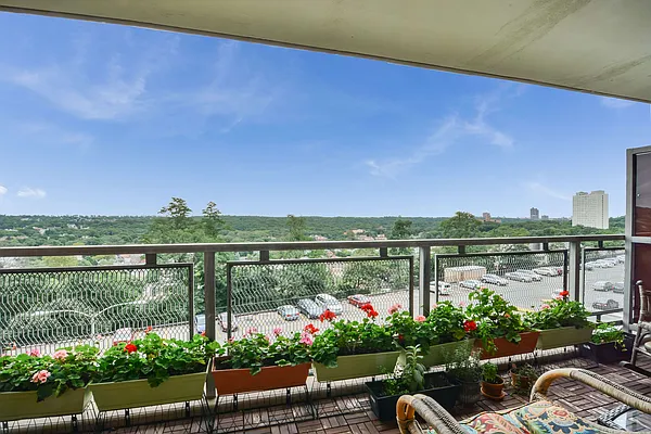 Sold by Robert E. Hill  | media 14