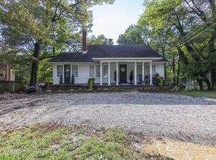 1262 Hollywood Dr, Jackson, TN 38301
