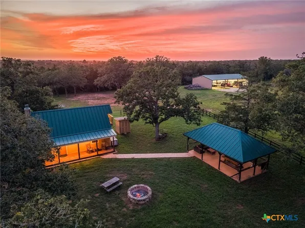 10488 Highway 304, Harwood, TX 78632