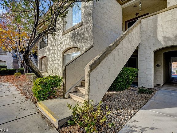 2nd image of 6801 Squaw Mountain Dr Unit 201