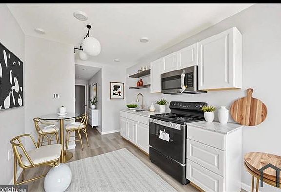 2nd image of 7015 Saybrook Ave #4