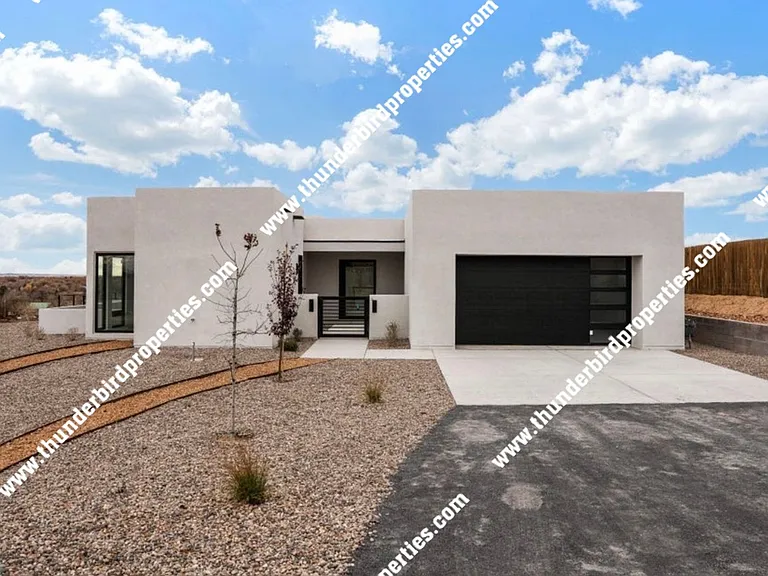 1215 Coronado Rd — Photo 1