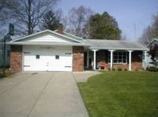 1330 Maydor Ln, South Euclid, OH
