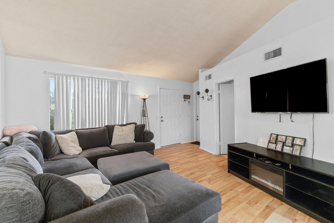 next background image