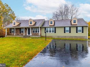 1608 County Line Rd, Chalfont, PA 18914