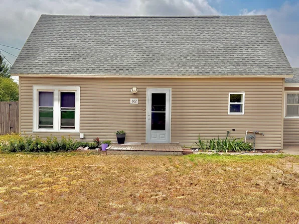 802 E 4th St, Ogallala, NE 69153