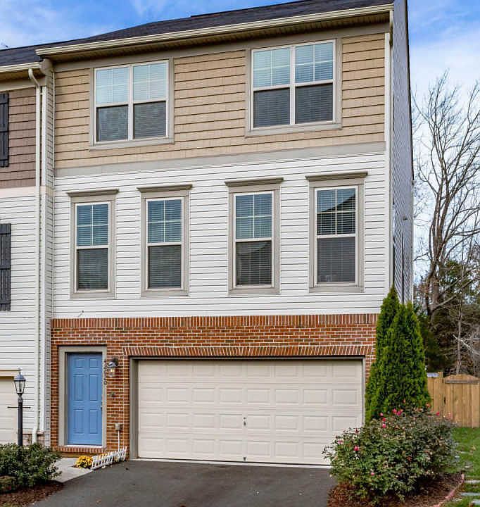 1st image of 42620 Galbraith Sq