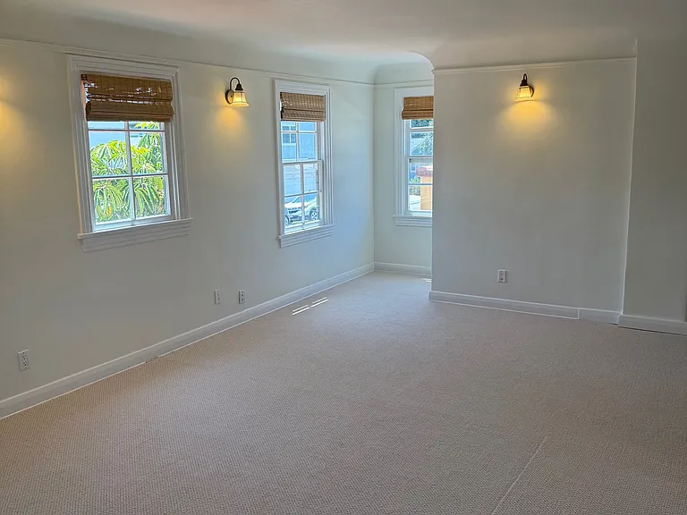 435 Manhattan Ave #A — Photo 10