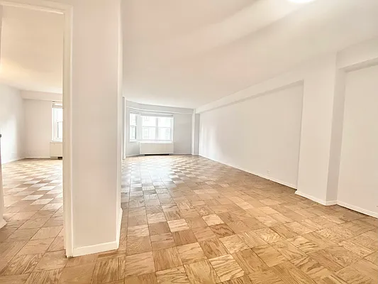 Rented by Bond New York | media 20