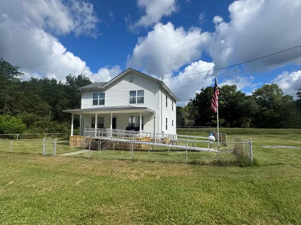 119 Long St, Jonben, WV 25823