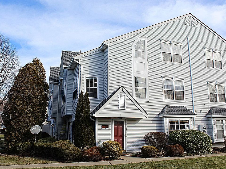 1st image of 36 Richmond Ct