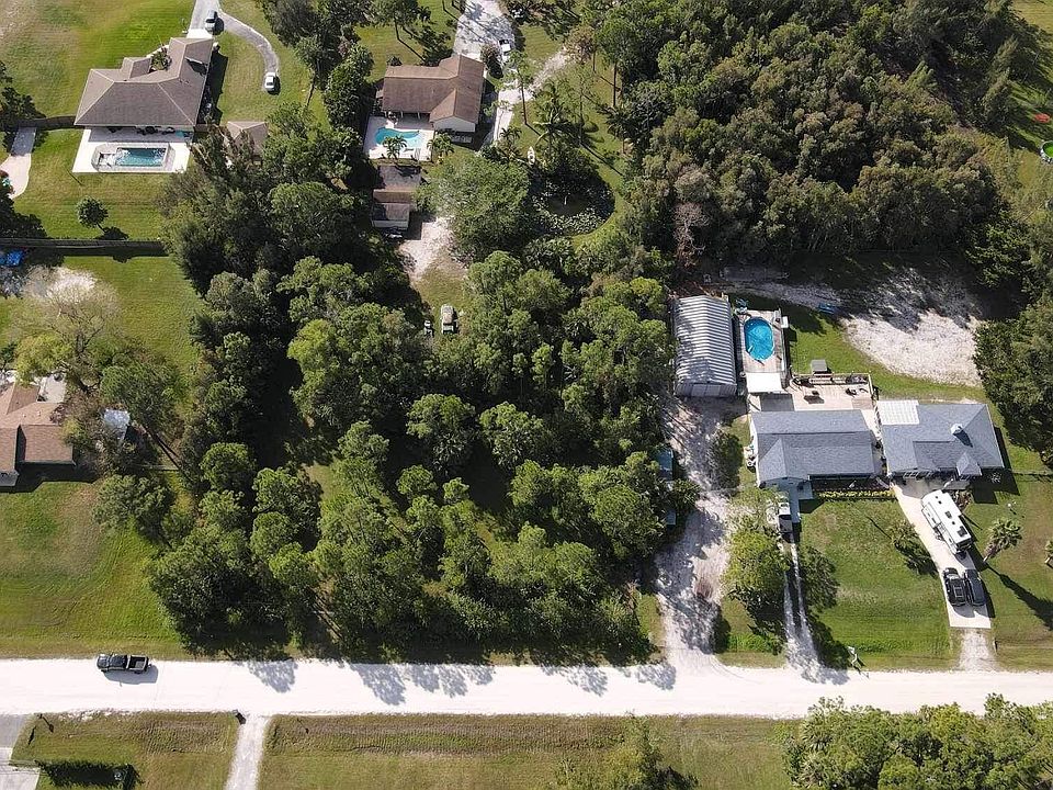 1st image of Xxxx 61st Lane N
