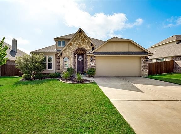 2nd image of 807 Star Grass Dr