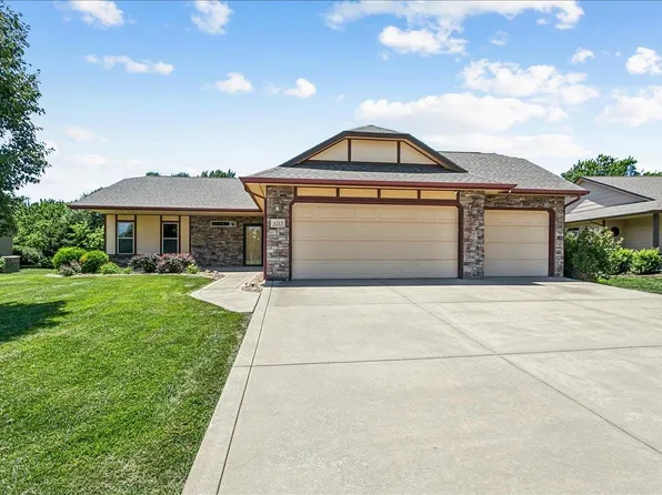 1213 N Hamilton Cir, Derby, KS 67037