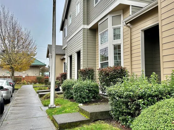 437 Tacoma Avenue NE, Renton, WA 98056