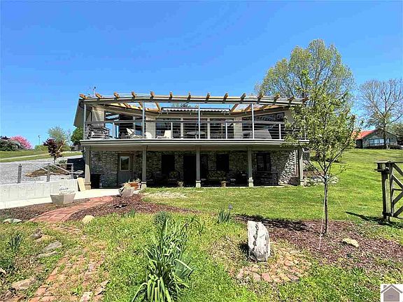 2nd image of 447 Skyline Dr
