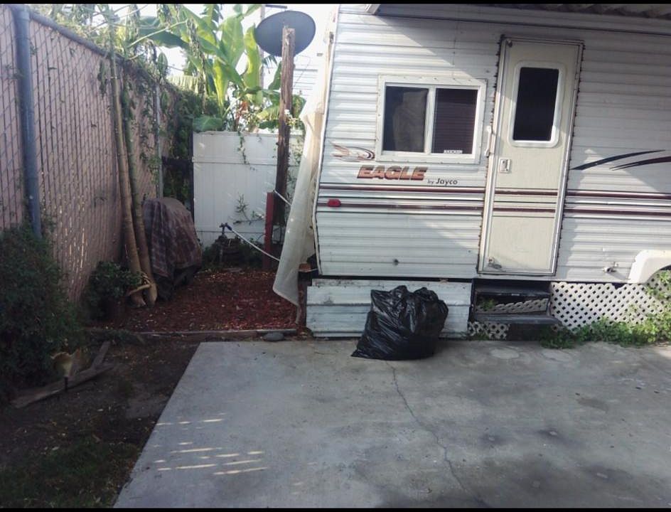 1422 E Rosecrans Ave SPACE 8, Compton, CA 90221 Zillow