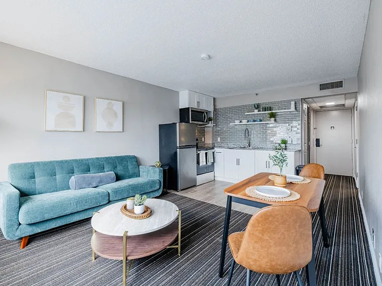 TEAK Apartments — Photo 10