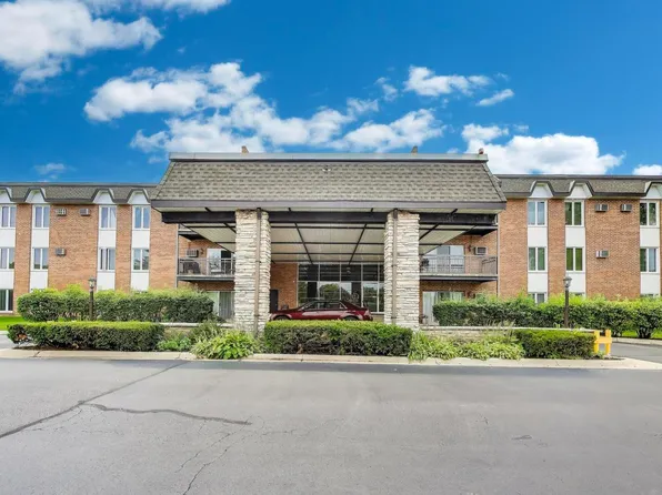 4224 Saratoga Ave APT J110, Downers Grove, IL 60515