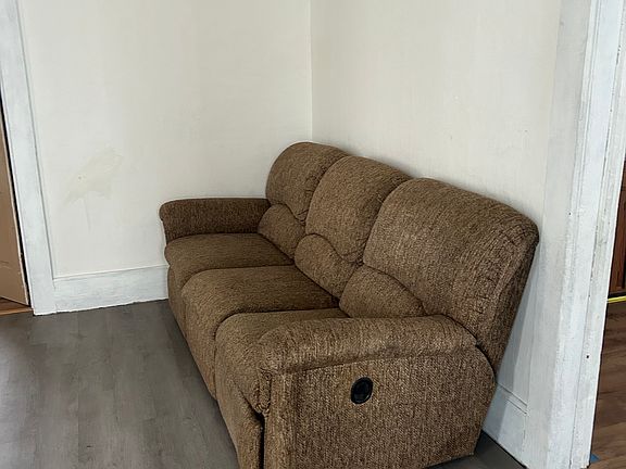 3rd image of 401 Highland St