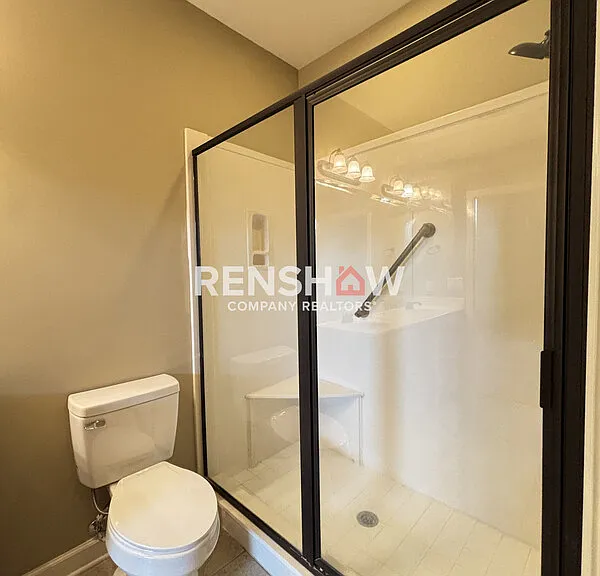 1381 Calumet Farms Dr — Photo 10