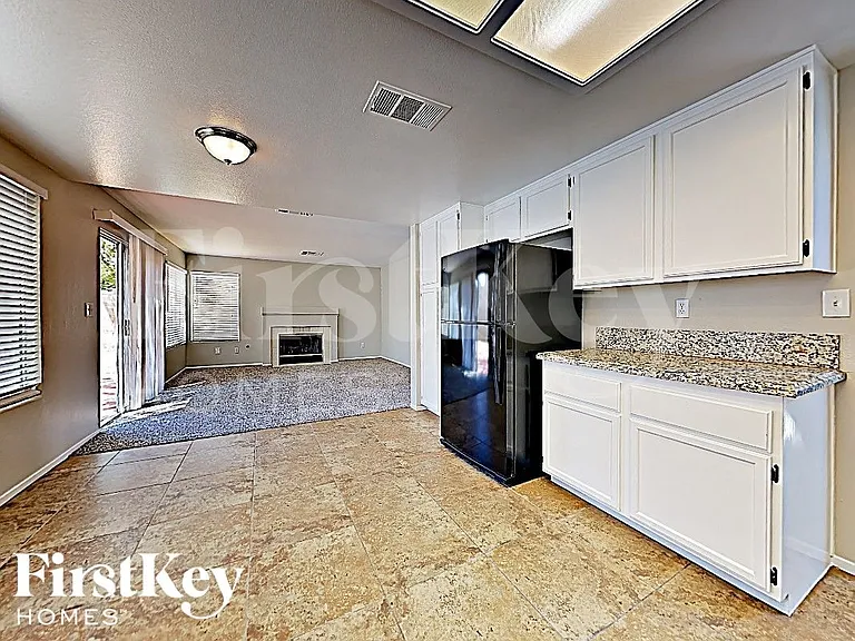 1683 Black Hills Way — Photo 4