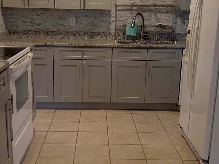 3240 Alamanda Ct — Photo 3