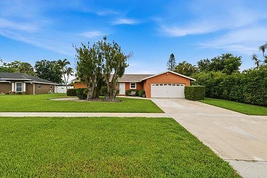 3rd image of 397 La Mancha Avenue