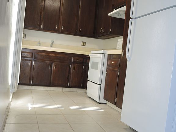 4th image of 4040 Lamont St APT 10