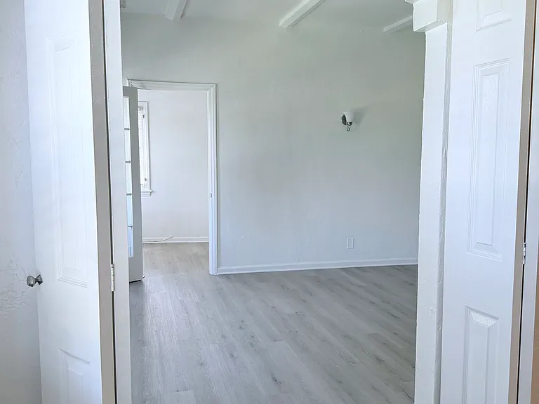 1025 S Orange Dr #201 — Photo 7