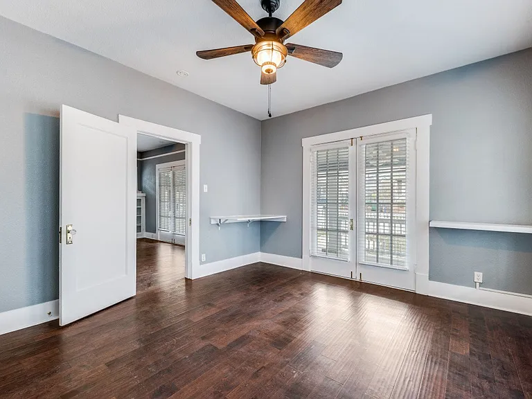 830 W Craig Pl — Photo 13