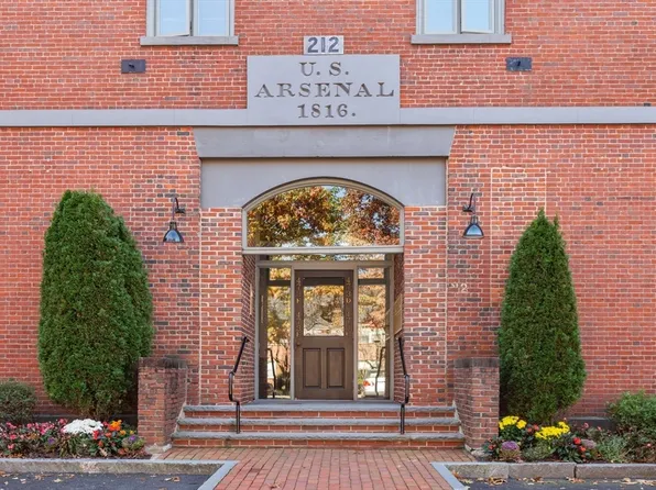 473 Arsenal St APT C, Watertown, MA 02472
