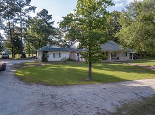 15 Vela Rd, Huntsville, TX 77340