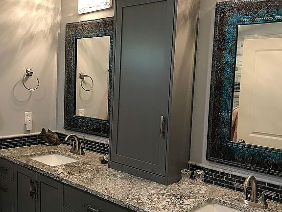 Master bathroom 