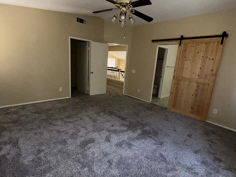 9465 Nickellaus Ct — Photo 10