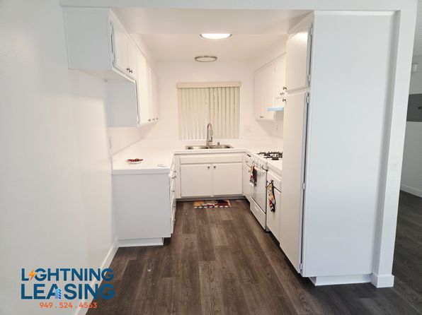 13755 Sherman Way #103