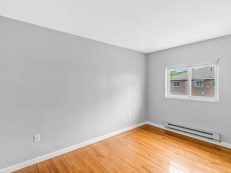 7 Glen Ave #11 — Photo 13