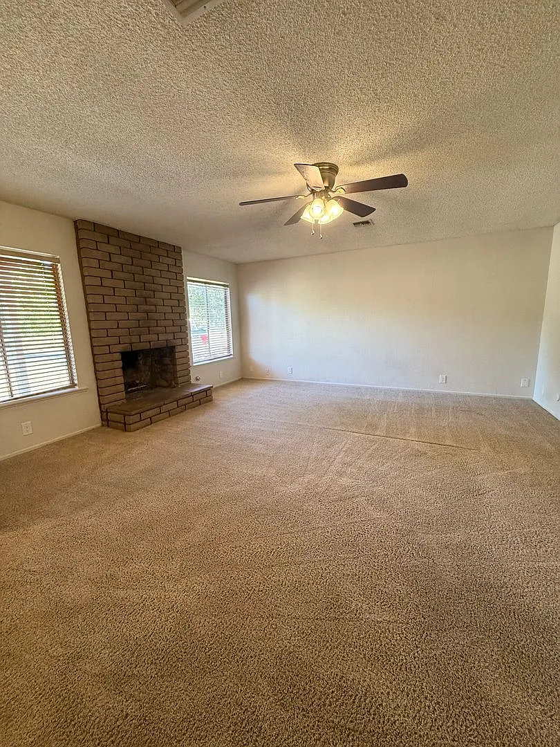 2 bedroom 2 bathroom Heritage Ranch Home Available 9/1/26 **Do Not Disturb Tenants** — Photo 3