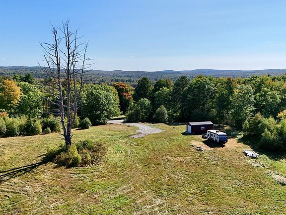 3rd image of 25 Monument Road