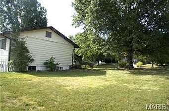 5th image of 401 Rockview Dr