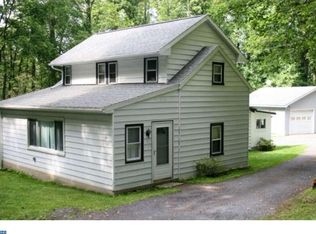 107 Walnuttown Rd, Fleetwood, PA 19522