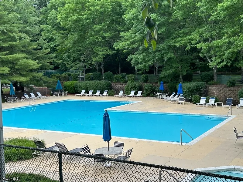 2 bed, 2.5 bath, $2,950 — Photo 4