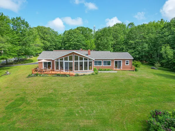 454 Quaker Ridge Road, Leeds, ME 04263