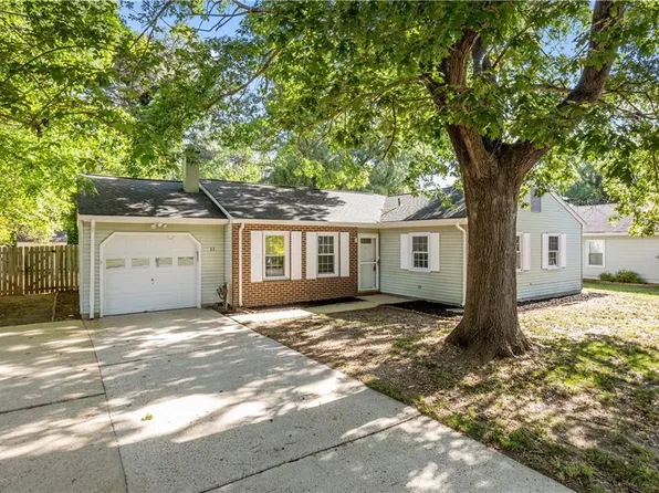 11 Newgate Village Rd, Hampton, VA 23666