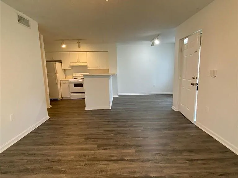 7872 Sonoma Springs Cir #102 — Photo 7