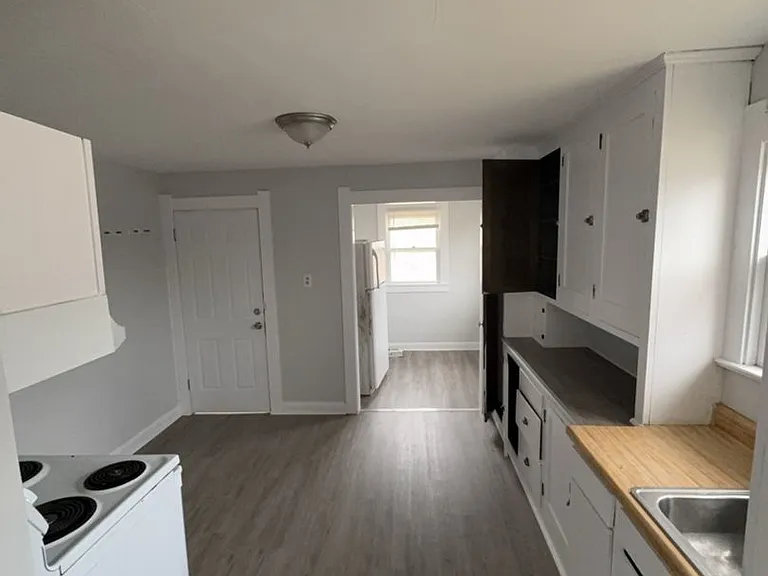 960 W Delaware Ave, Toledo OH 43610 — Photo 14