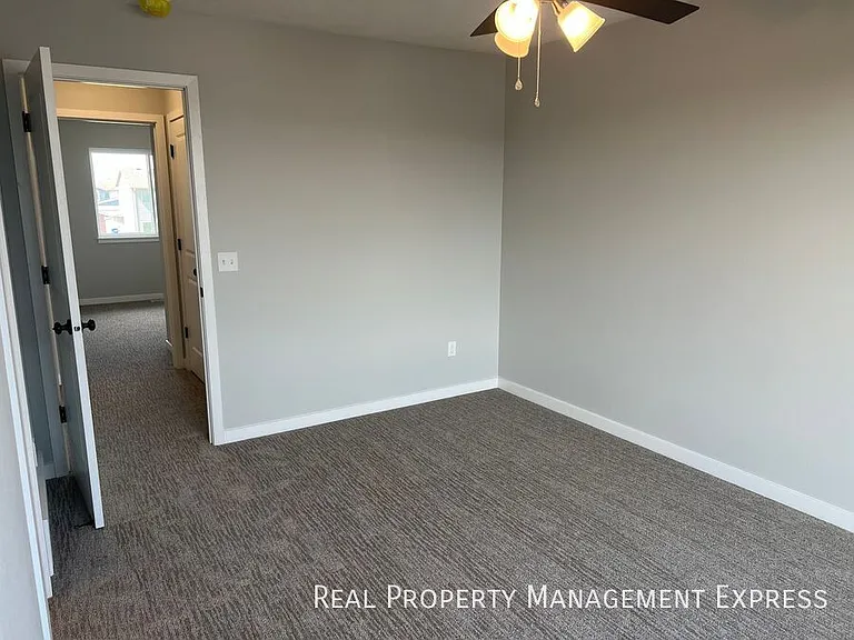 9666 W Tunis Dr — Photo 23