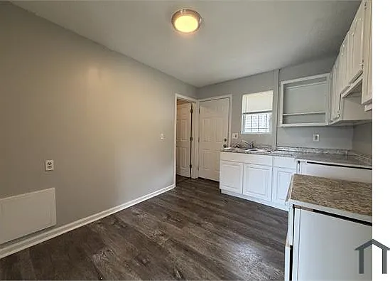 2 bed, 696 sqft, $1,300 — Photo 4