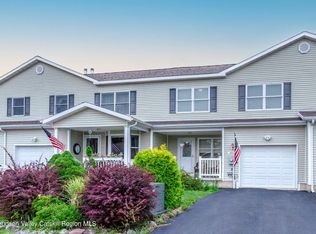 163 Sky View Dr, Greenville, NY 12083