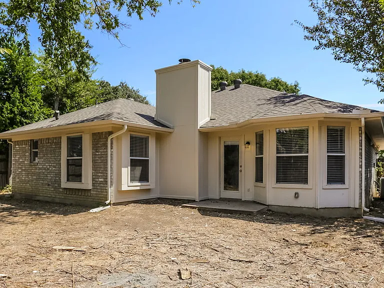 6841 Black Wing Dr — Photo 16